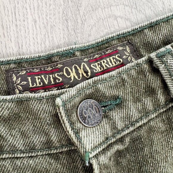 Levi's Womens 900 Series Vintage Mom Jeans Green 28 - Picture 3 of 5